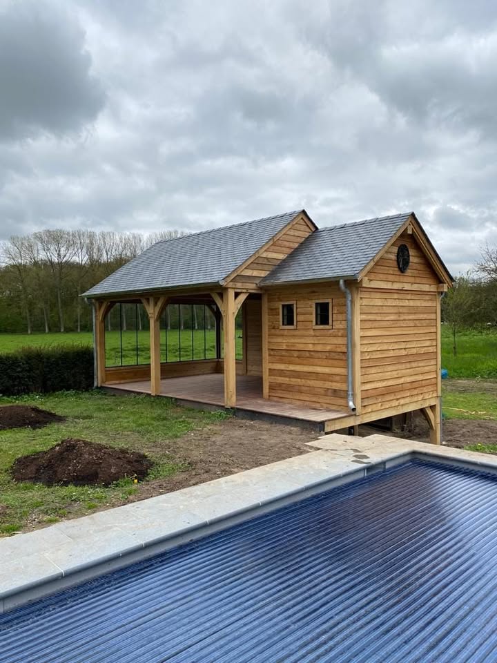 Pool-house en chêne — Taïga