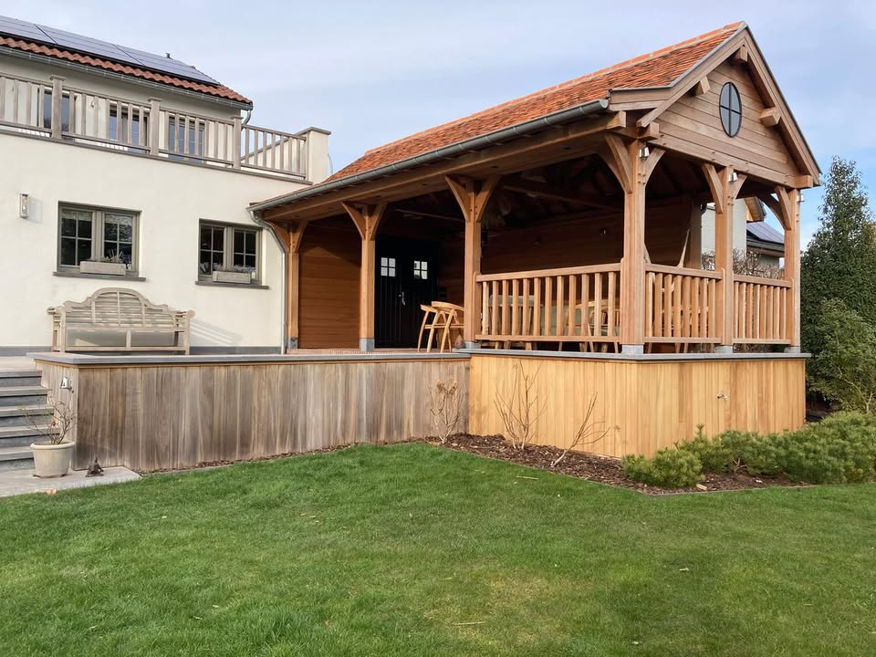 Terrasse couverte en chêne — Taïga