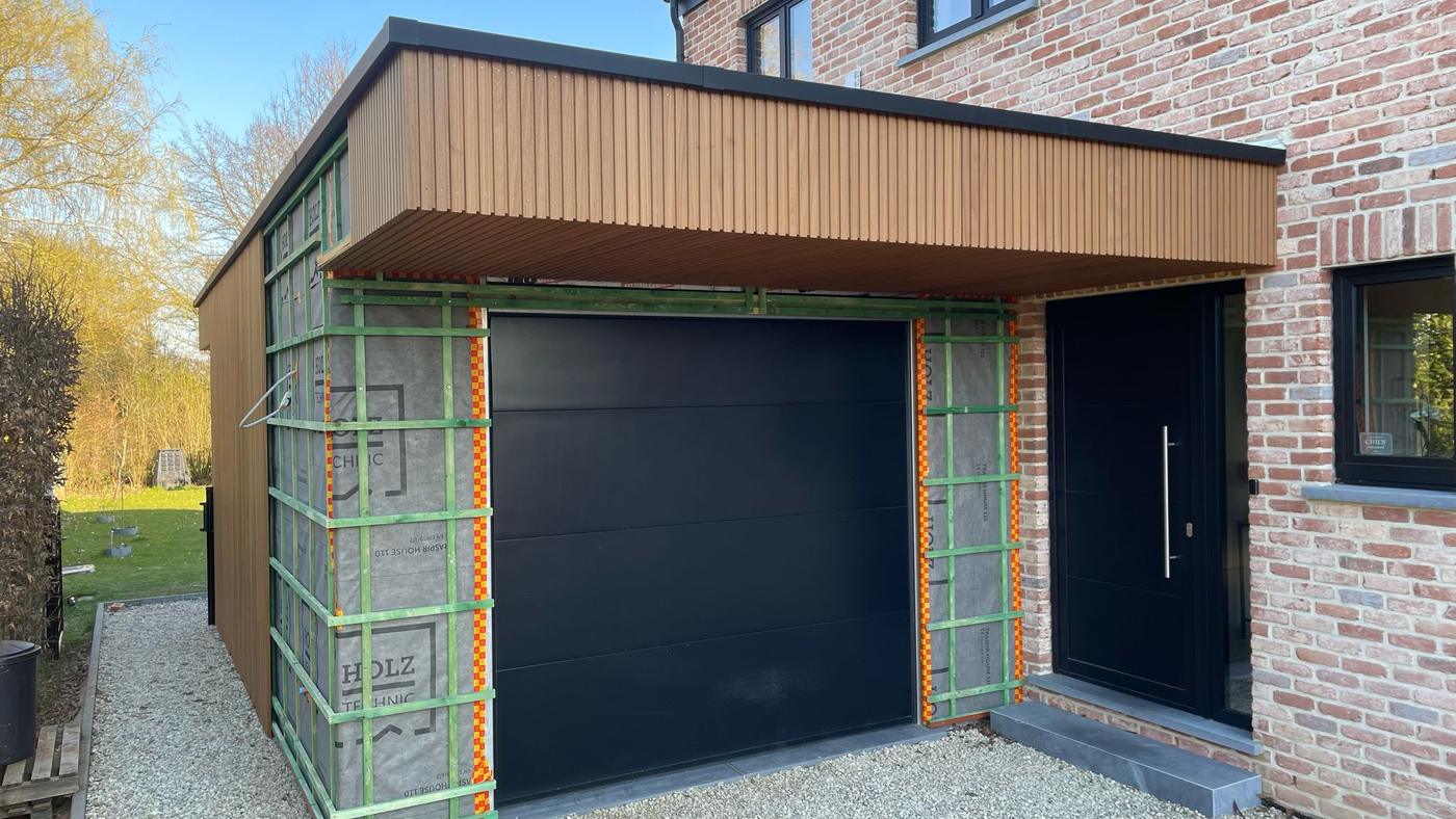 Bardage vertical d’un garage — Ottignies-Louvain-la-Neuve — étape 1