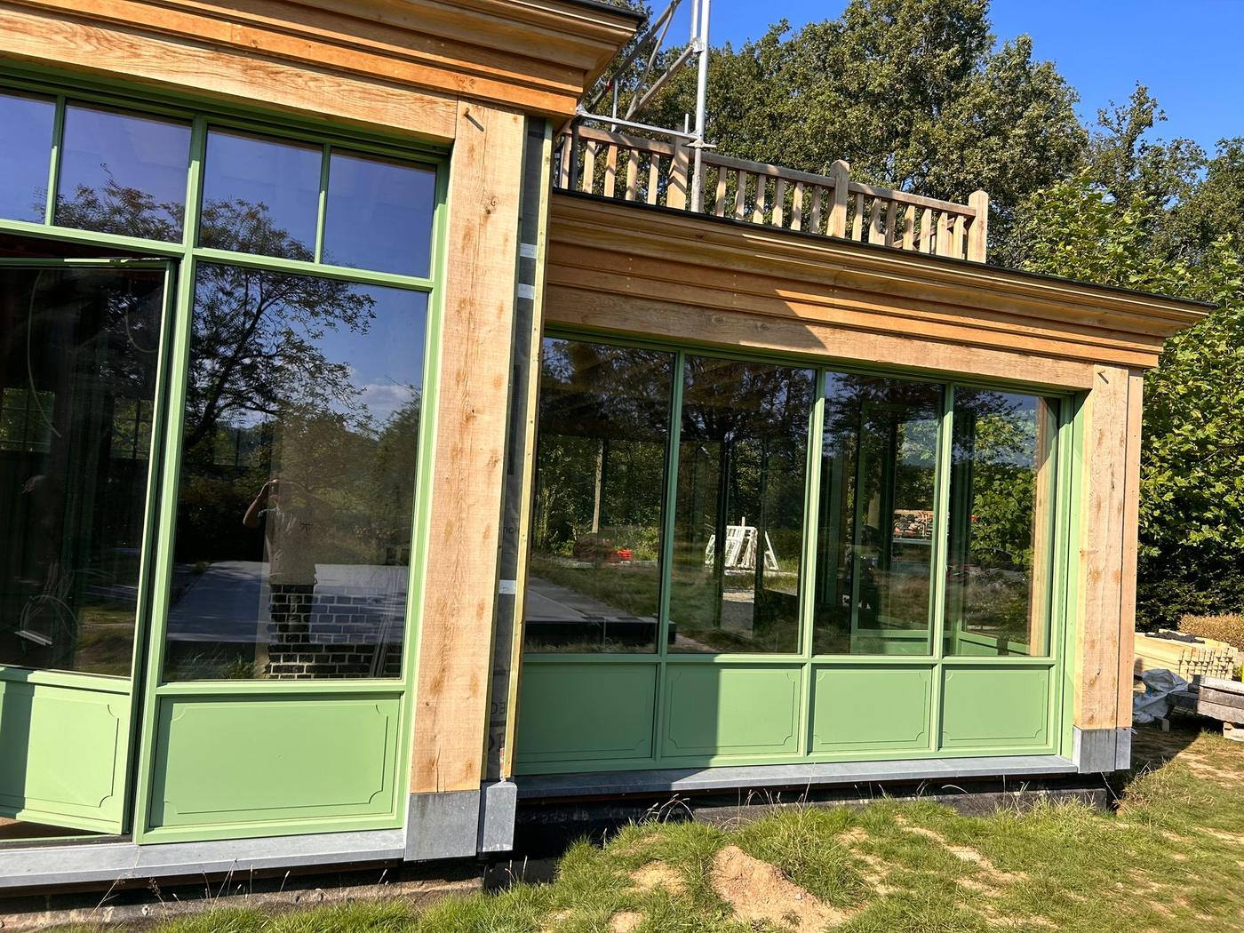 Annexe en chêne à terrasse d’étage — Ciney